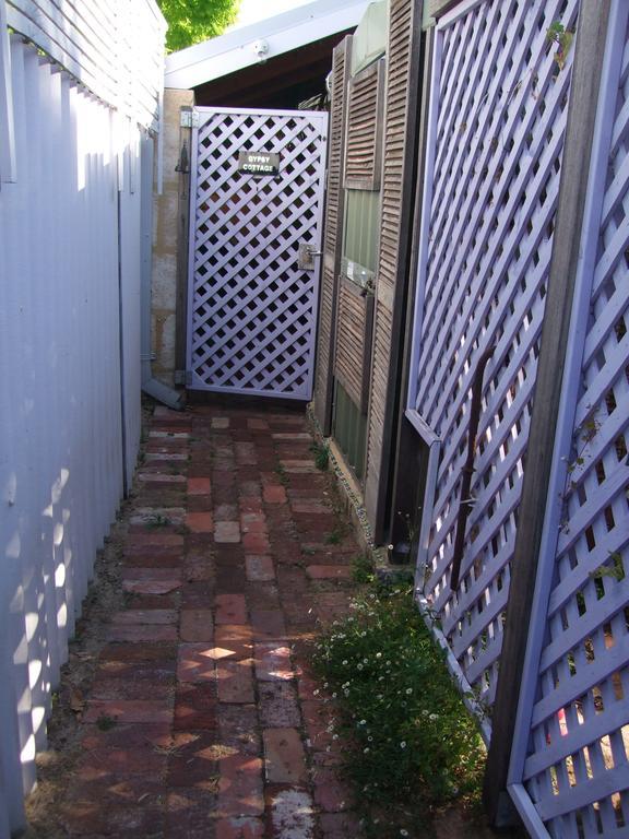 Gypsy Cottage Fremantle Exterior photo